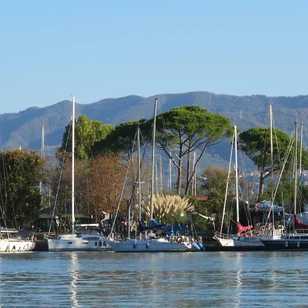 Apartamento Foce Del Magra - Sul Fiume Vicino Al Mare E Alle Cinque Terre Con Posto Barca