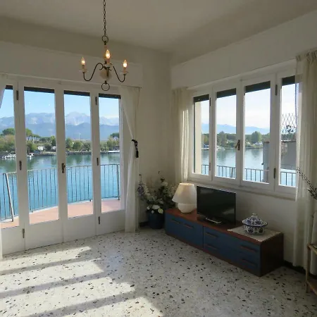 Alla Foce Del Magra - Sul Fiume Vicino Al Mare E Alle Cinque Terre Con Posto Barca Apartamento *