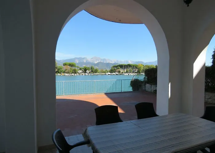 Foce Del Magra - Tra Cinque Terre E Dei Marmi Con Posto Barca * アメーリア